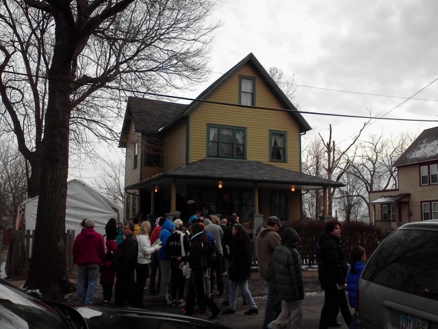 A Christmas Story House, crowded with visitors