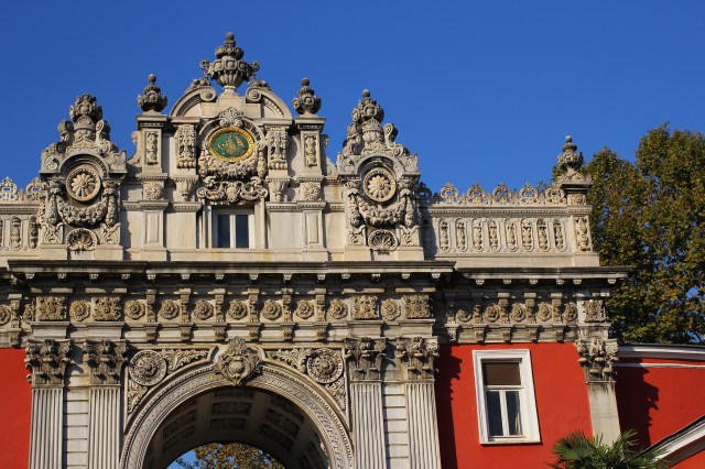 Early morning visit to the Dolmabahce Palace