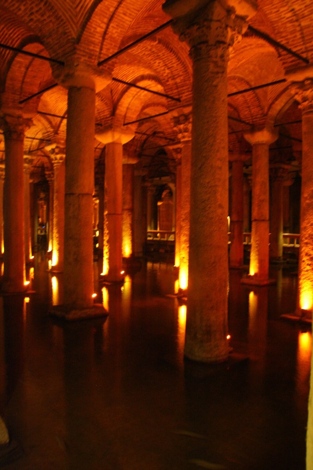 Wandering around the Cistern before lunch