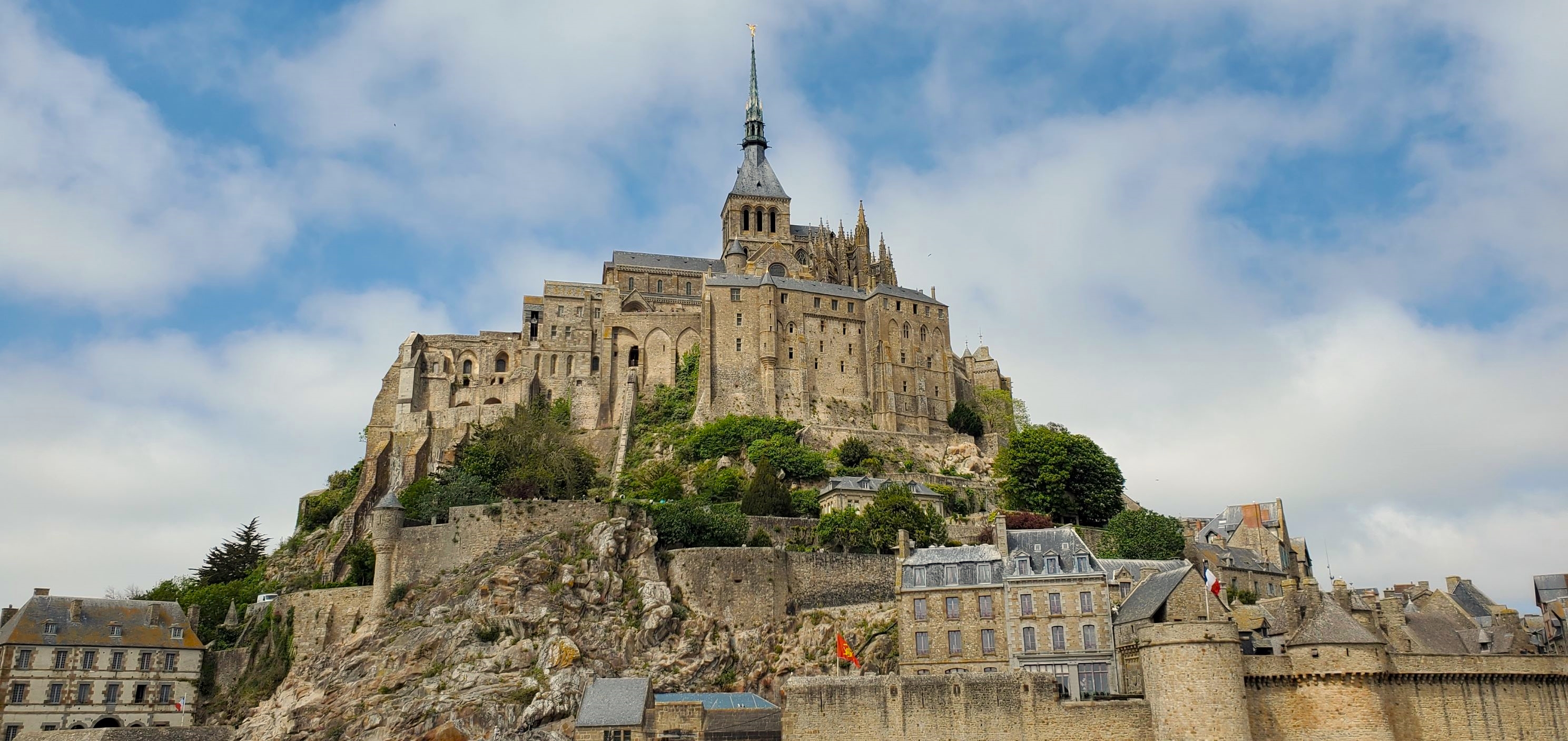 An Afternoon at Mont Saint-Michel – Heather's Compass